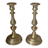 Ancienne paire de bougeoirs en bronze doré