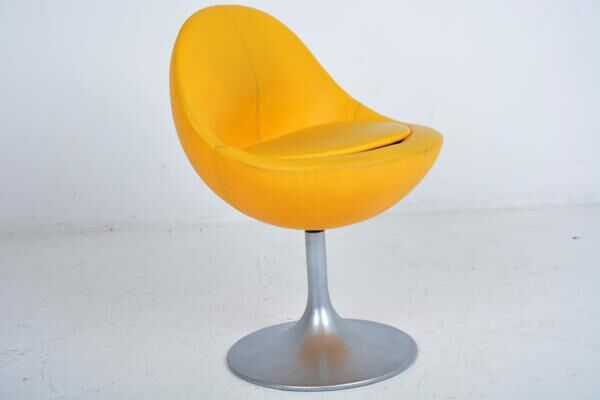 Armchair of Börje Johansson and edited by Johanson Design in Sweden Datant of the 1960s
