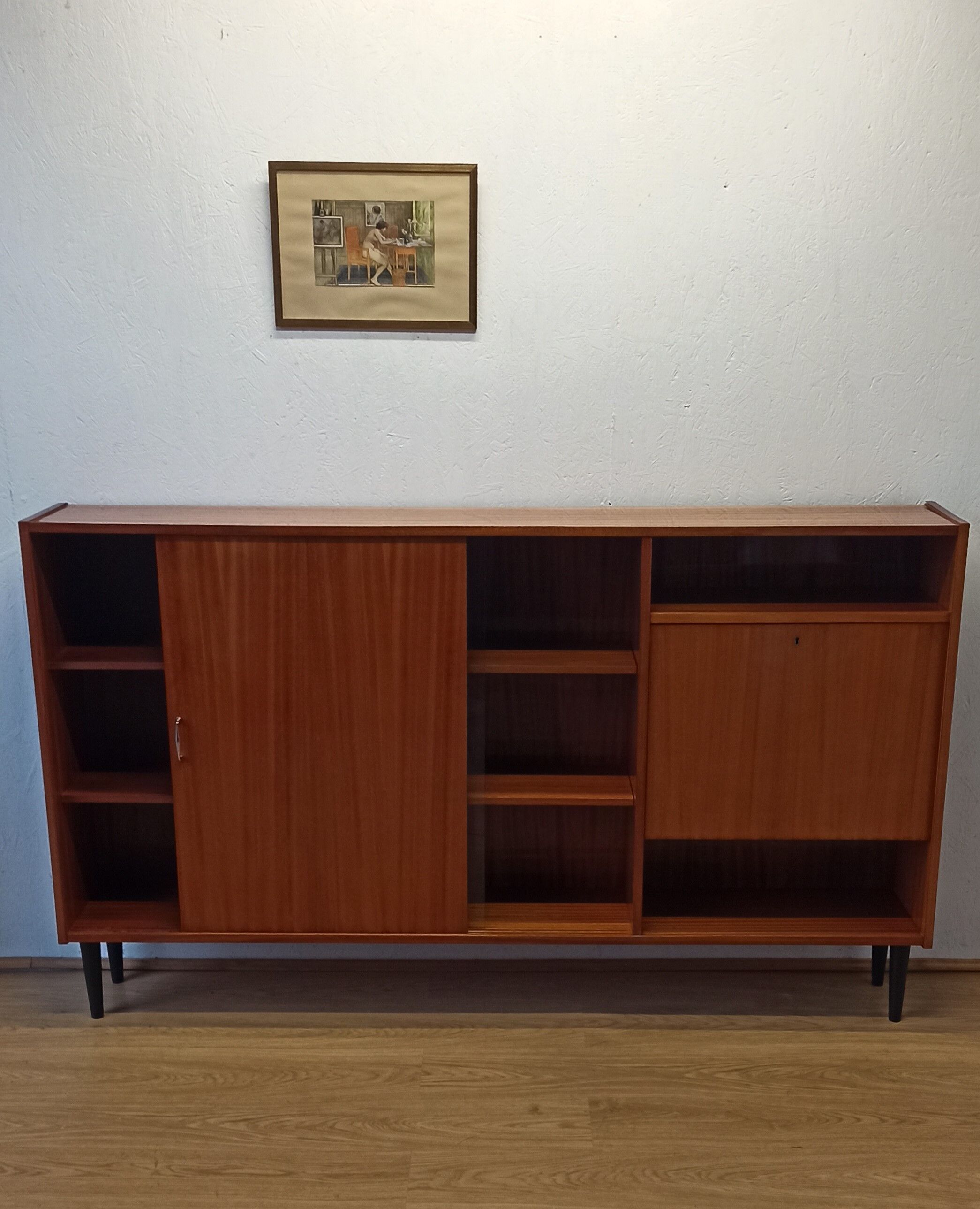 Buffet moderniste, des années 1970