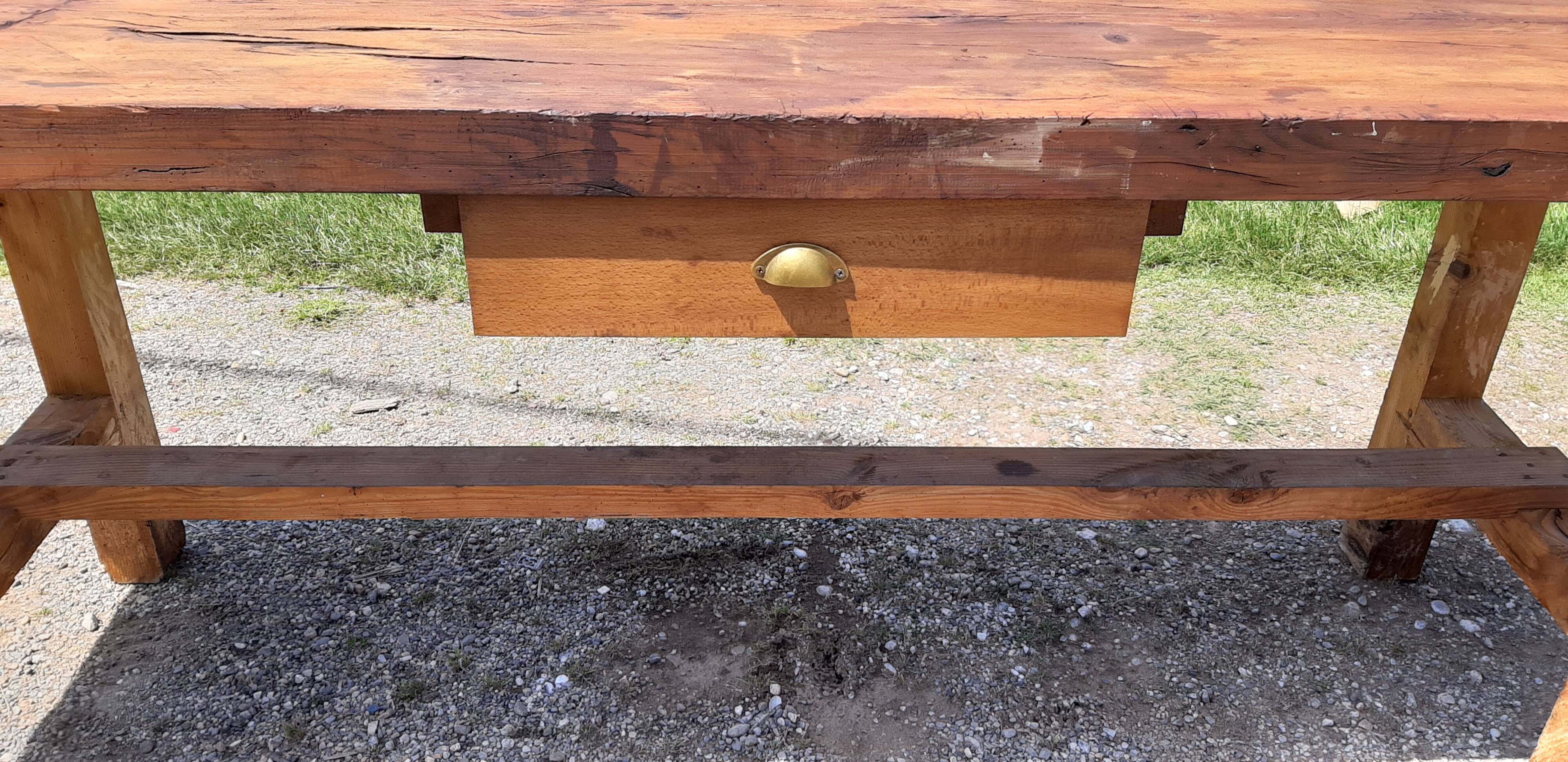 Wooden workbench with 1 drawer