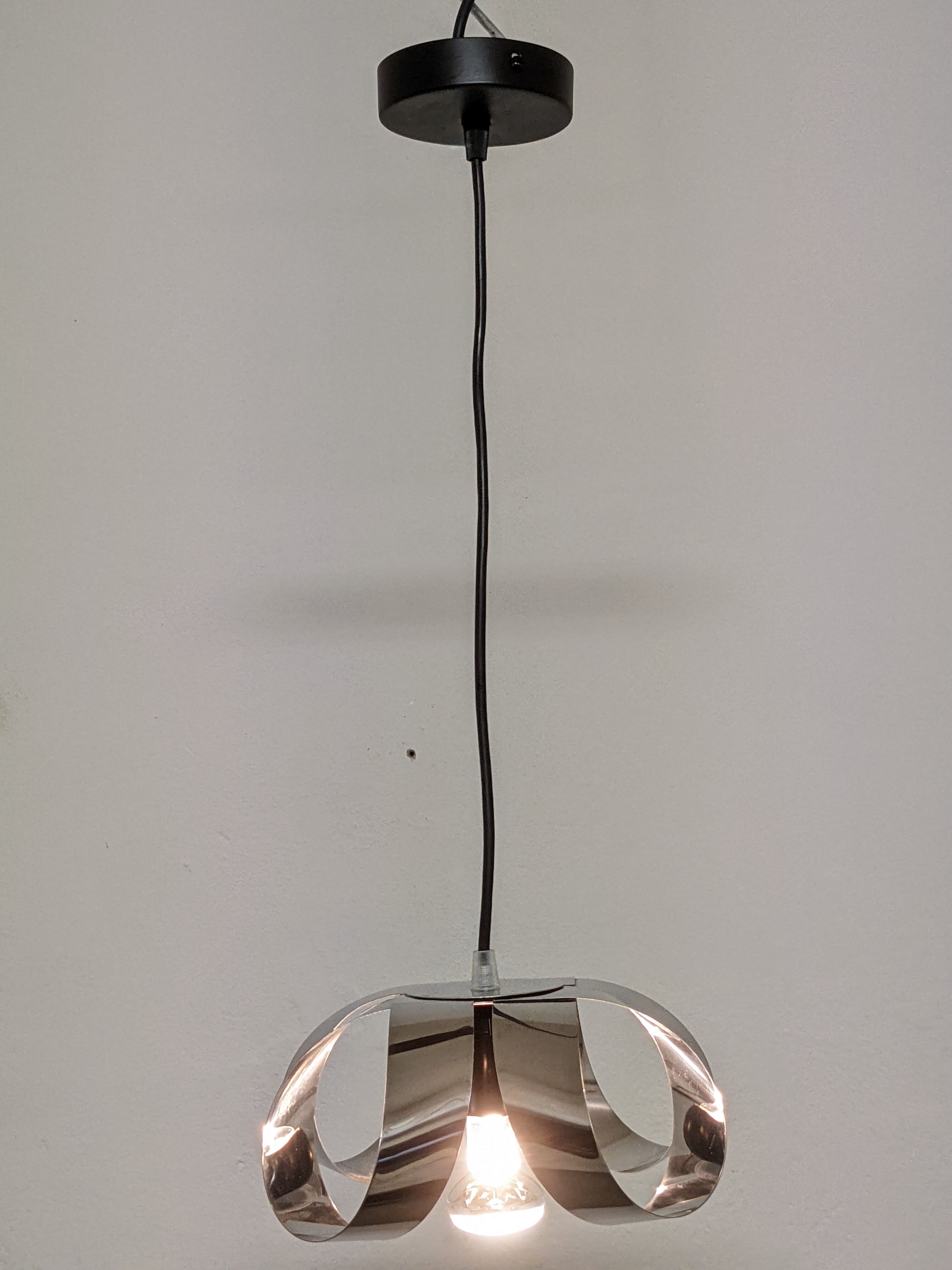 Space Age suspension from the 60s/70s