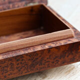 Boite en loupe de noyer