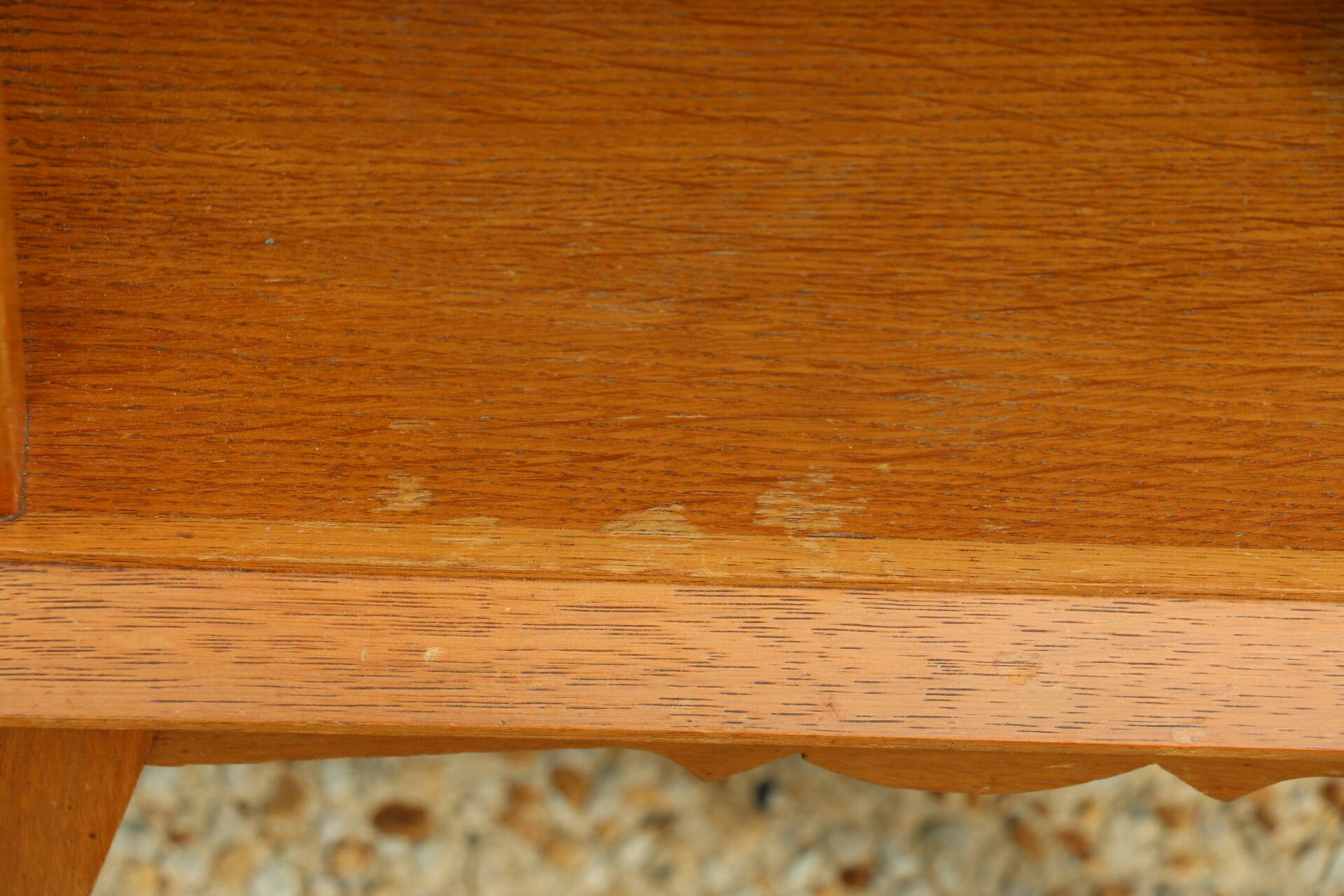 Crossed lattice bedside table veneered in oak