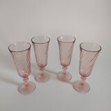 4 flutes in Champagne