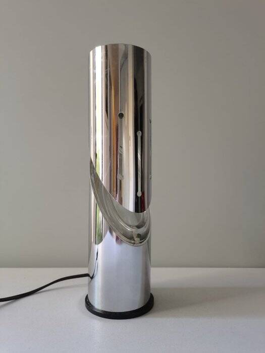 Oskar Torlasco by Stilkronen