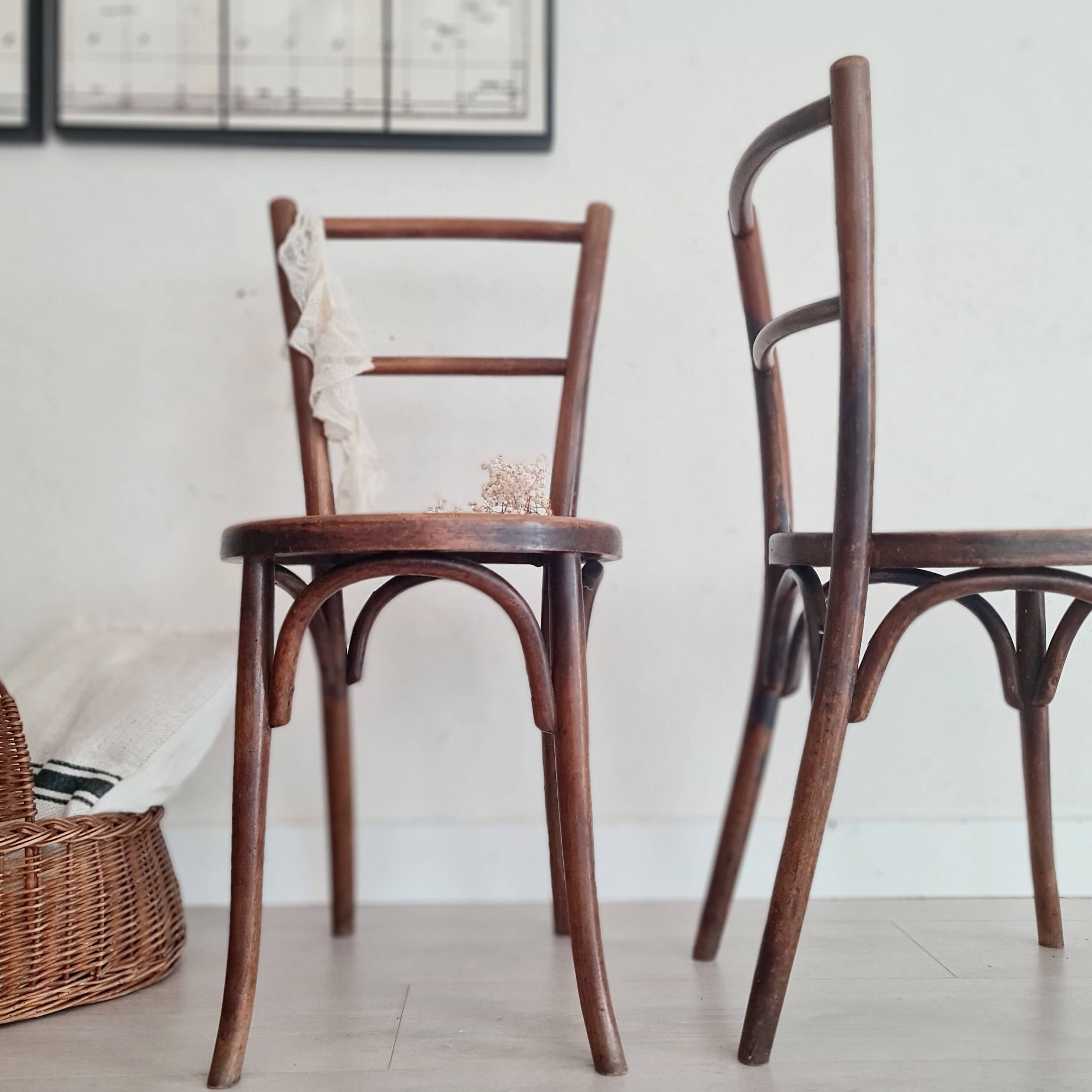 Chaises bistrot bois courbé