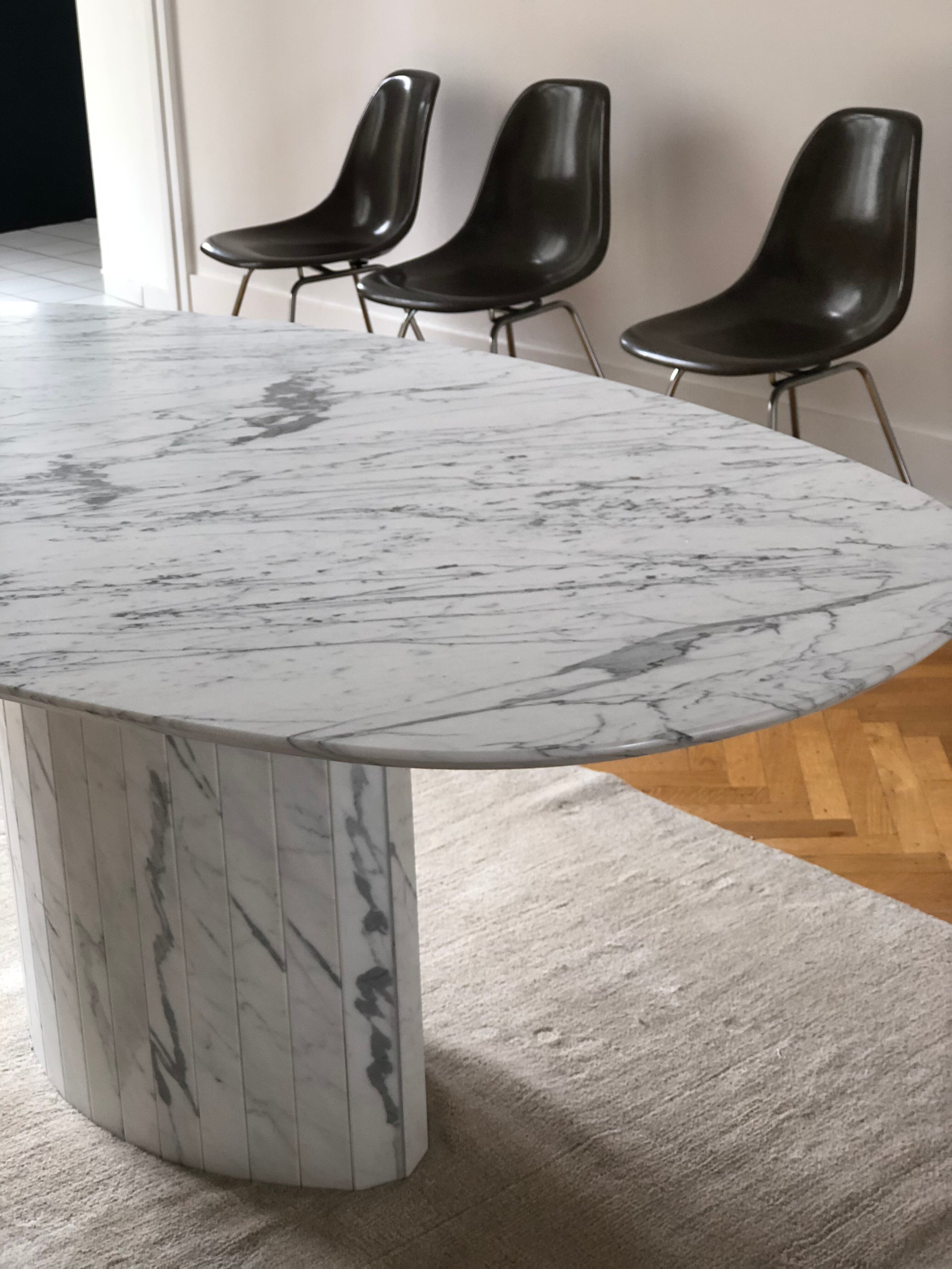 Table marbre arabescato Italie vintage