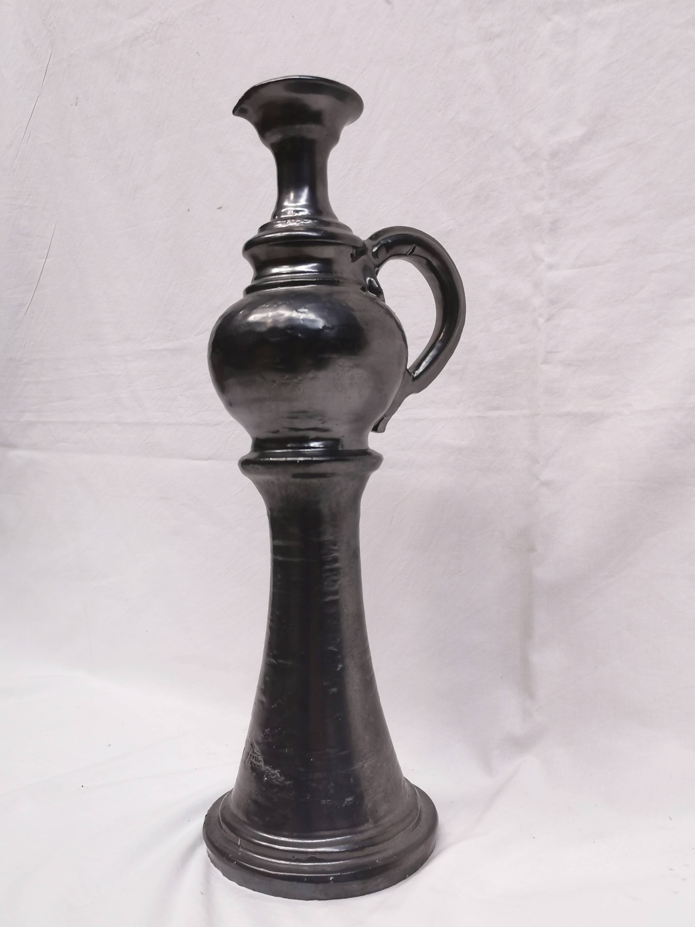 Grande aiguière / bougeoir, vase . céramique signée jean marais