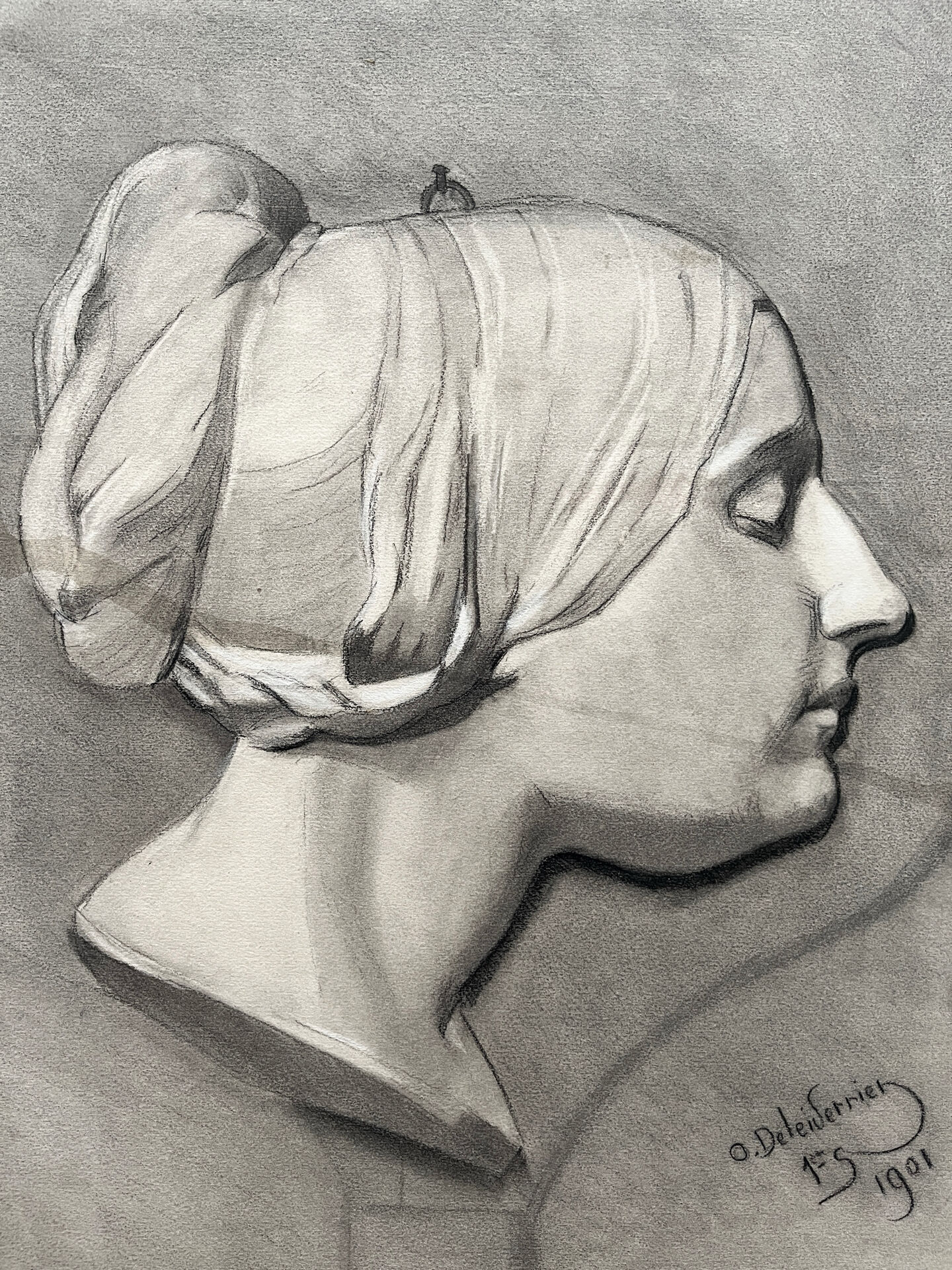 Old academic drawing, profile portrait of a woman by Deleiderrier 1901