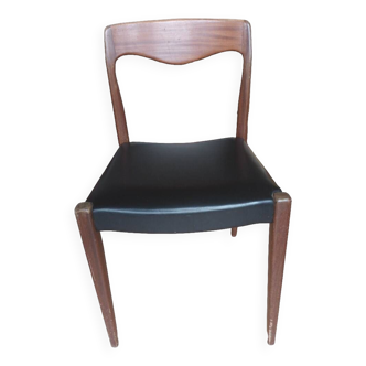 Scandinavian chair