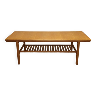 Vintage rectangular solid oak coffee table, 1960s