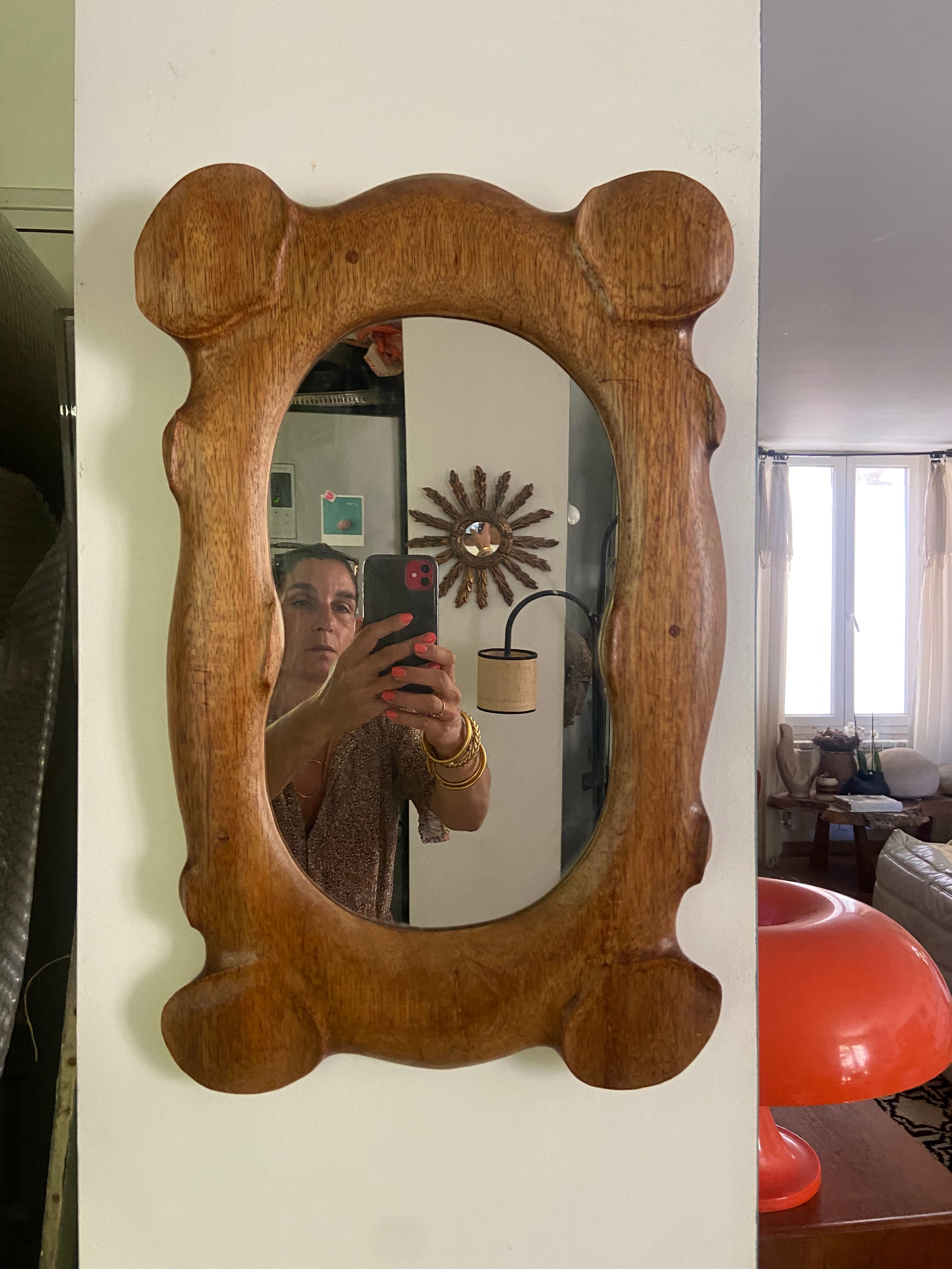 Polymorphic mirror in vintage wood