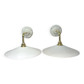 Appliques en opaline blanche