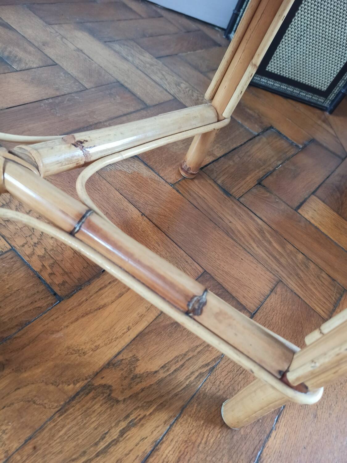 Table d'appoint vintage en rotin et bambou