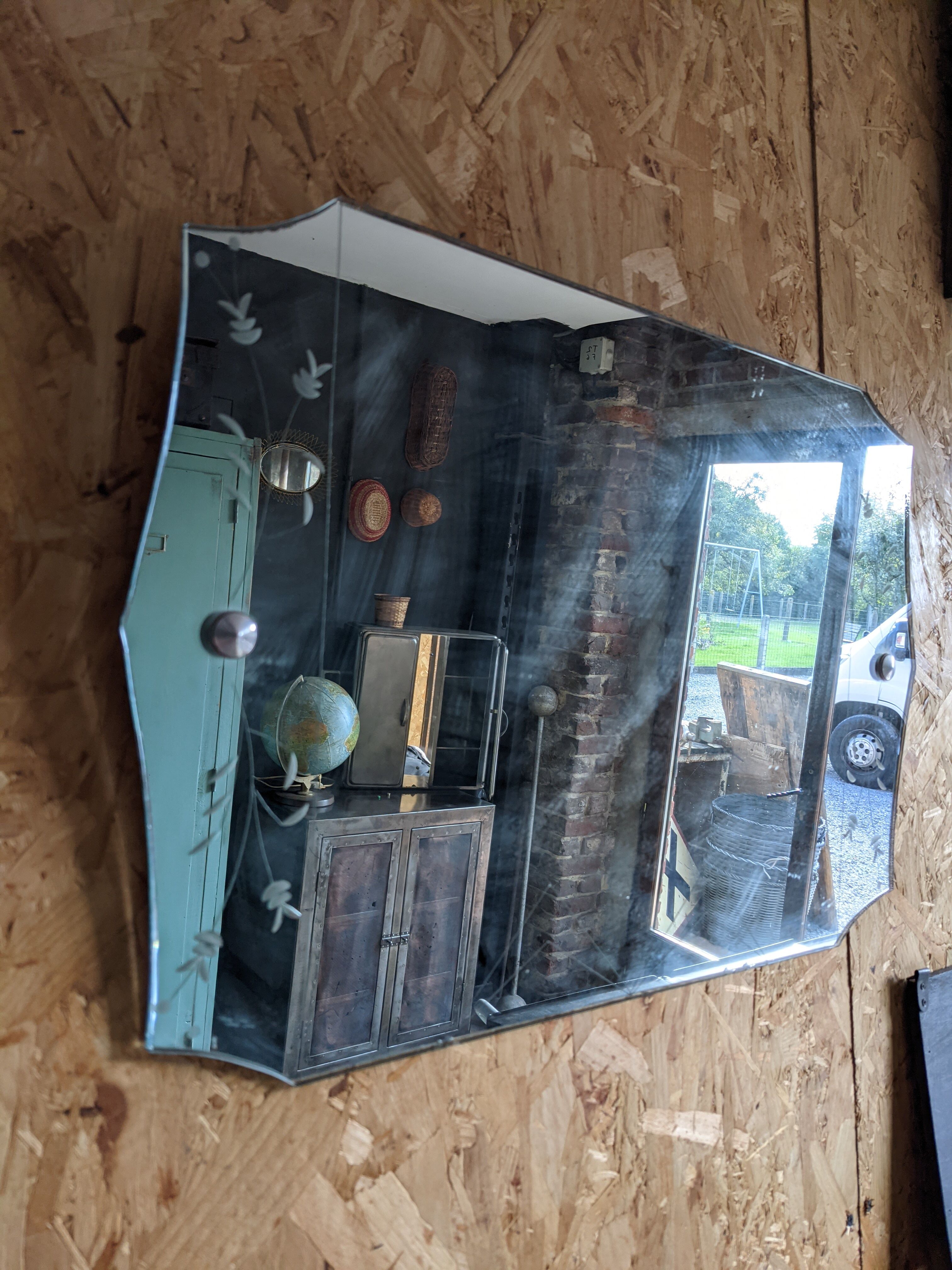 Mirror art deco