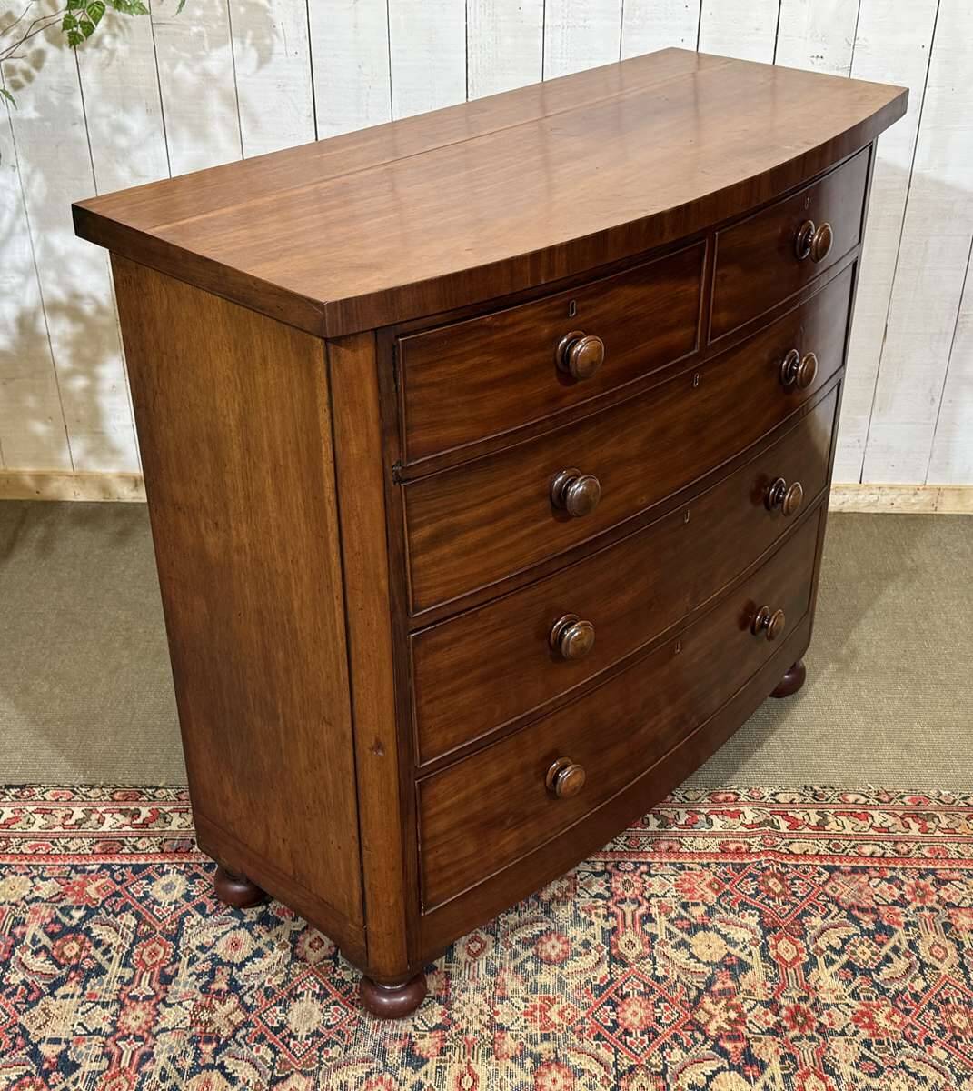 Commode Victorienne anglaise en acajou XIXème