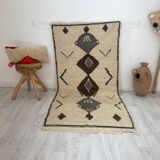Handcrafted Moroccan Berber carpet 150 x 93 CM