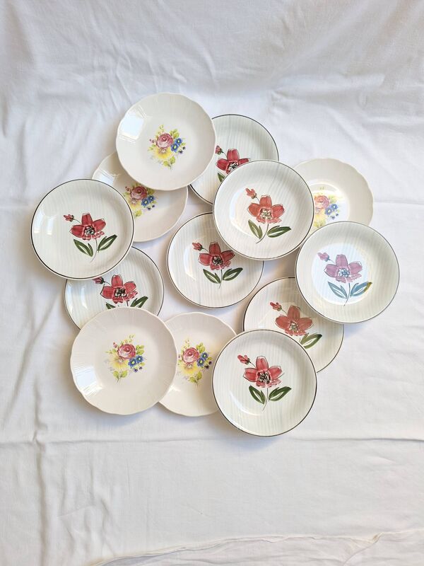 Assiettes creuses / assiettes à salades à fleurs Sarreguemines