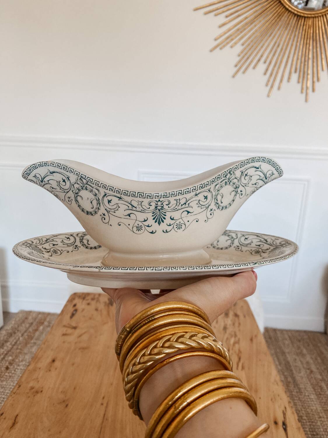 Terre de fer sauceboat Marie Louise