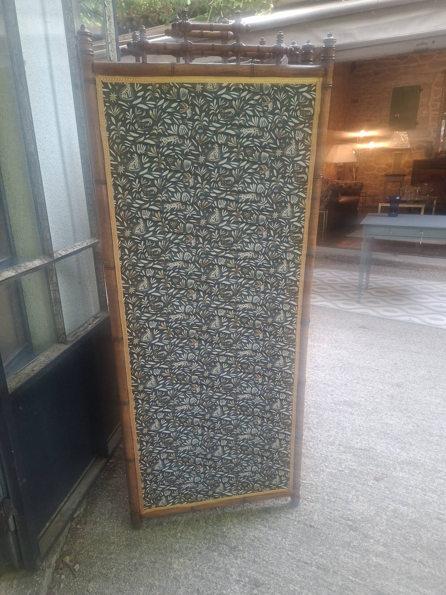 Screen