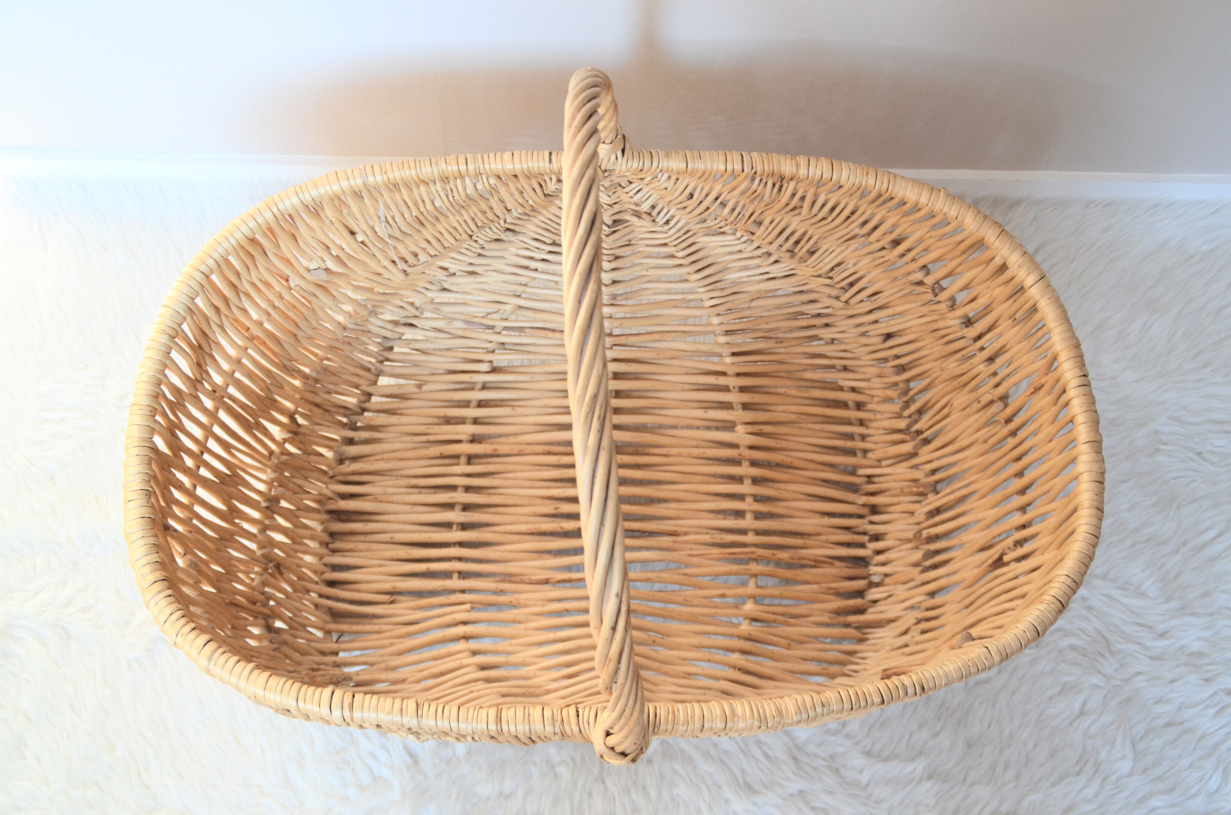 Market rattan wicker basket
