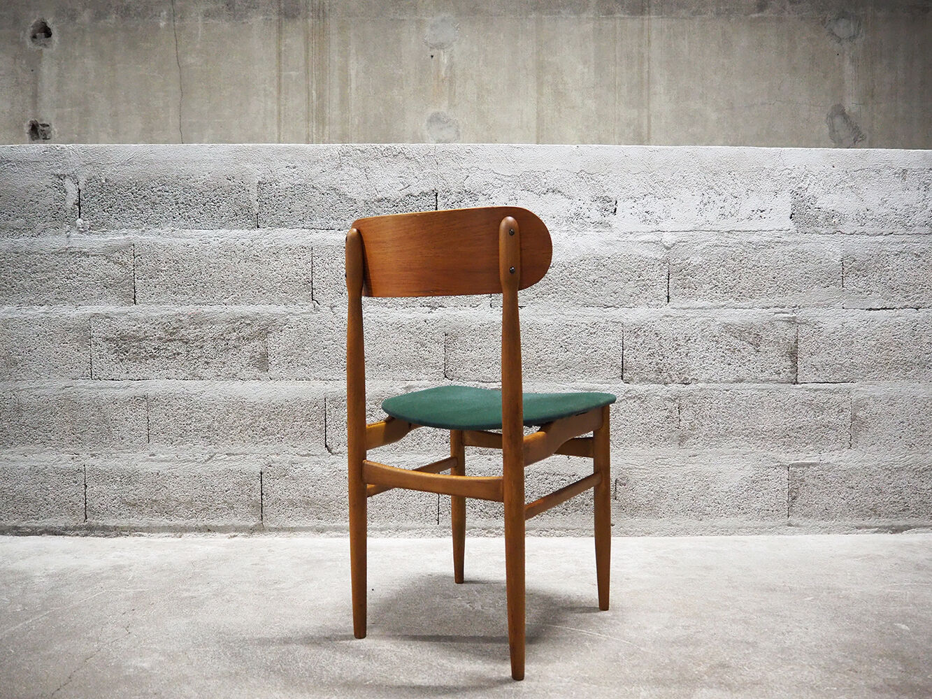 Set of two vintage chairs Gessef Consorzio Sedie Friuli, 60s