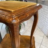 Guéridon ensemble gueridon et tabouret de style Louis XV en chêne massif