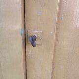 Armoire parisienne