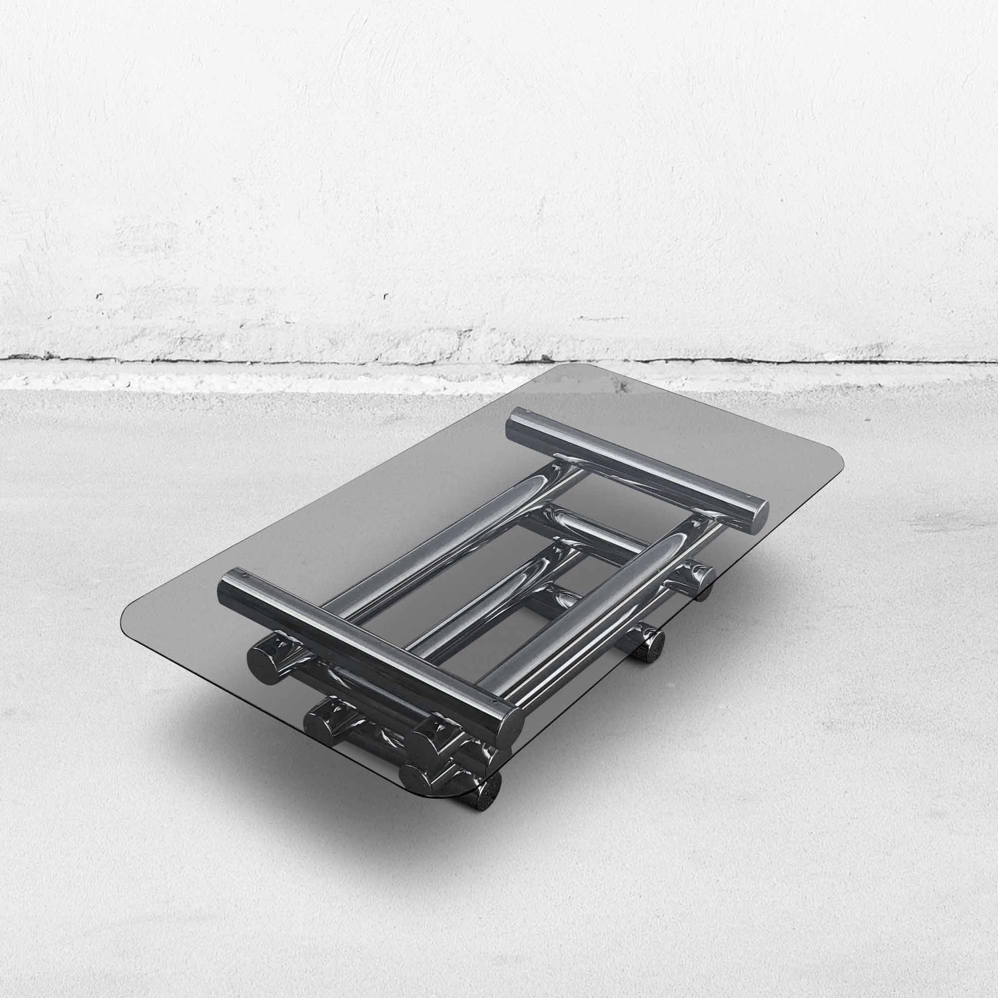 Table basse en verre et chrome