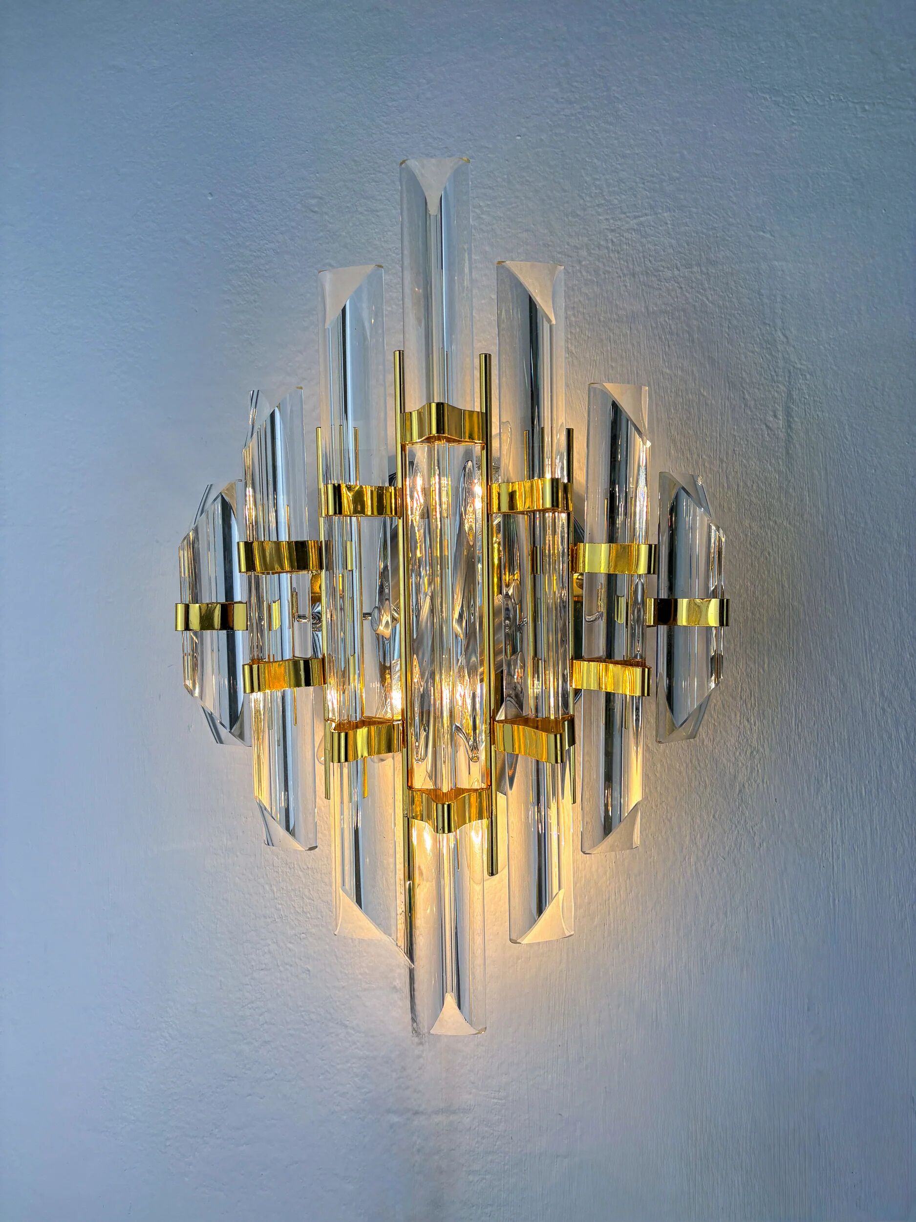 Paire d'appliques Venini, verre taillé de Murano, vers 1970, Italie