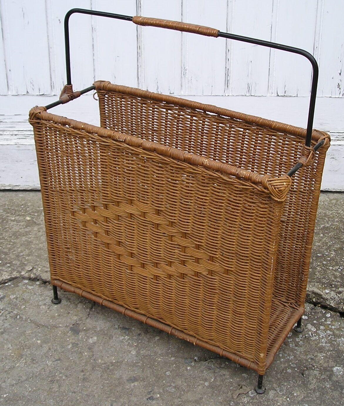 Door magazines in wicker and metal, vintage 60s - 70s