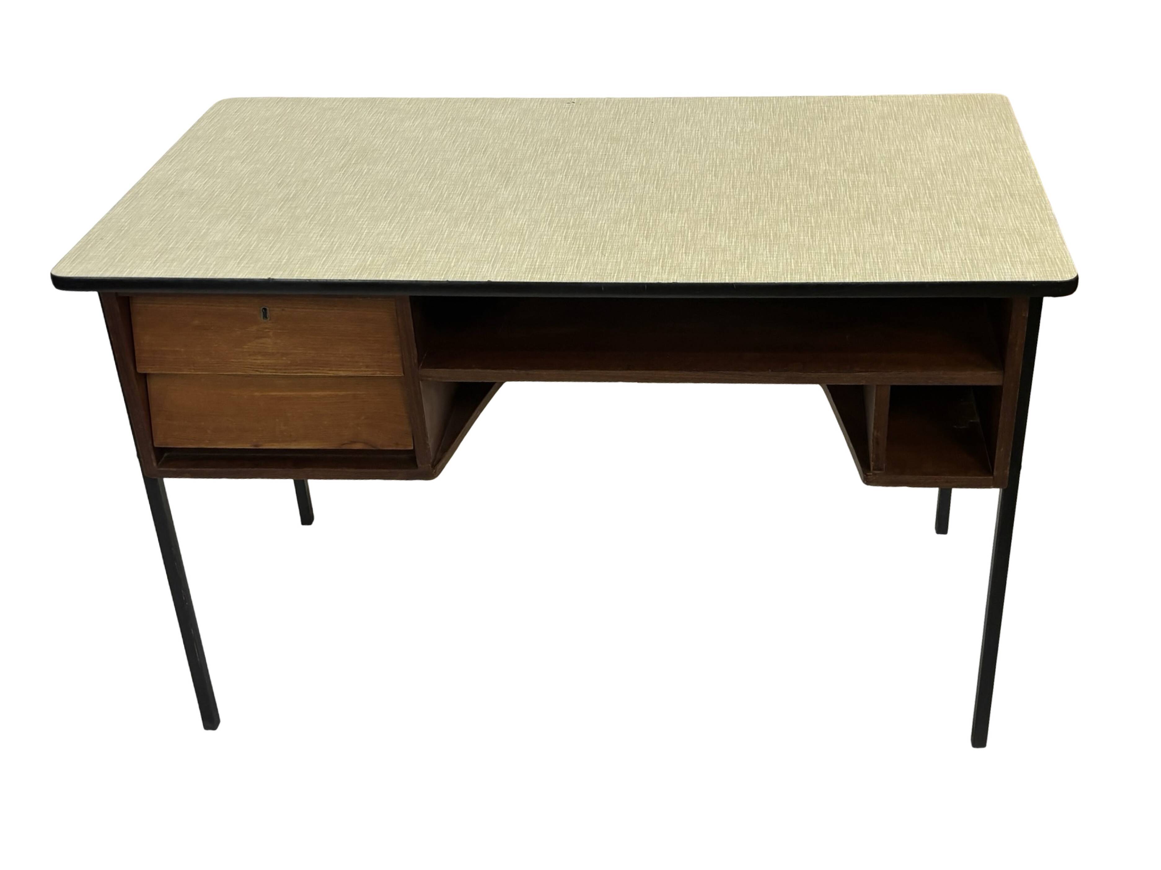Bureau Mid-Century design Marko Galvanitas Pays-Bas bureau d'enseignant 1960
