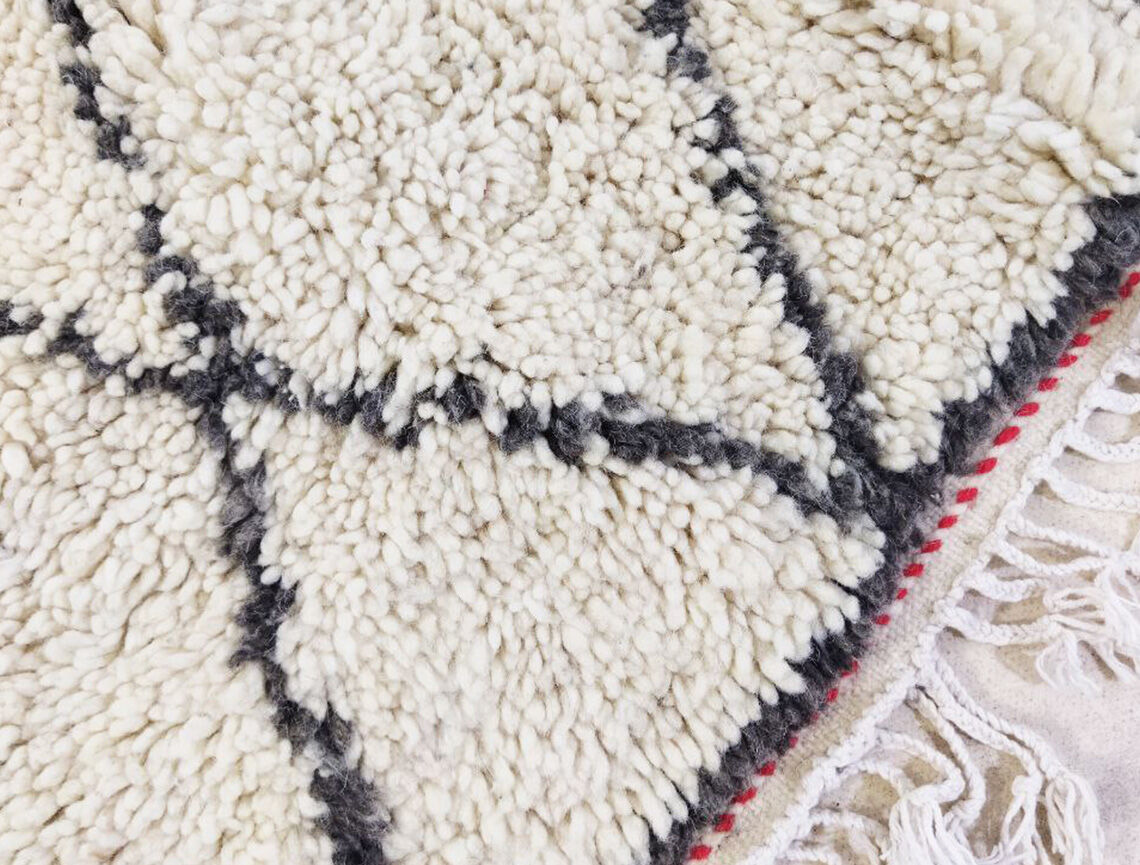 Moroccan Berber Carpet 291x116cm