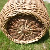Rattan basket with lid
