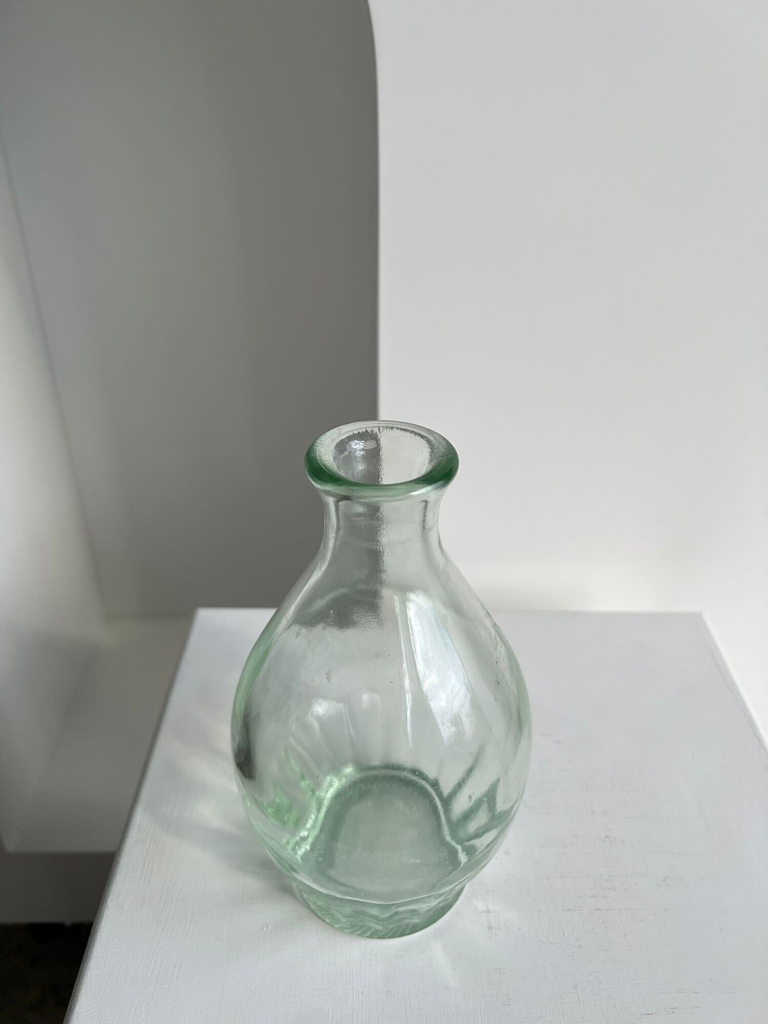 Vintage ovoid glass vase 70cl "Registered model" H:23cm