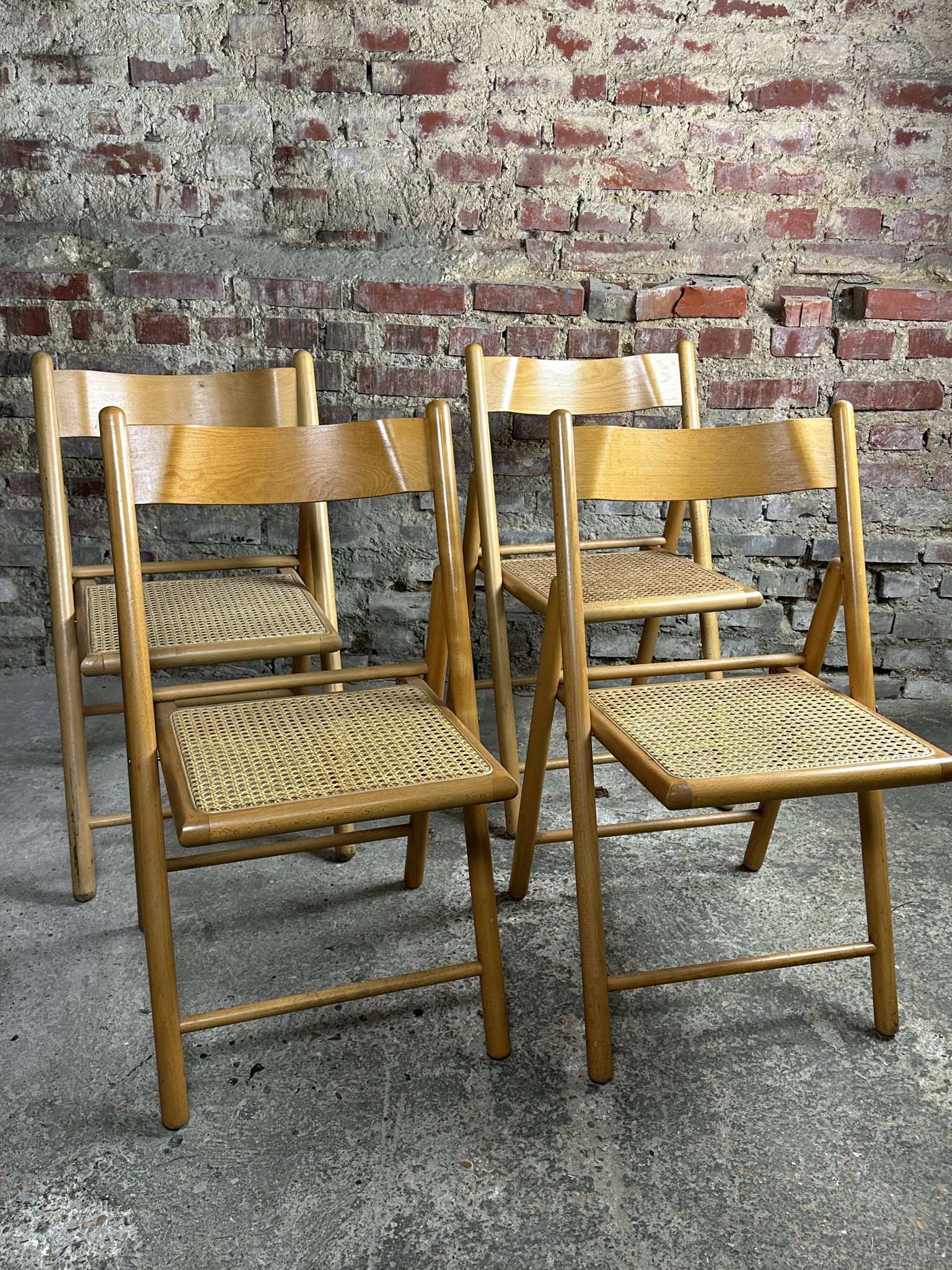 Foldable Italian chairs (set of 4) in beech and rattan 1980