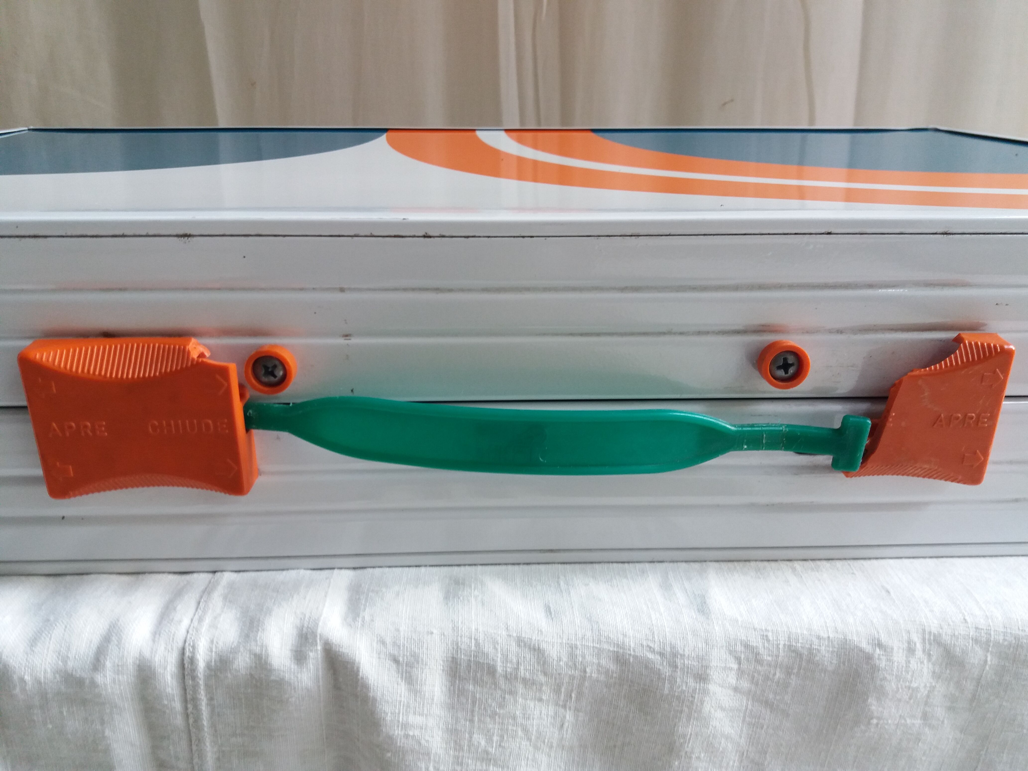 Seventies pique valise