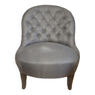 Upholstered toad armchair