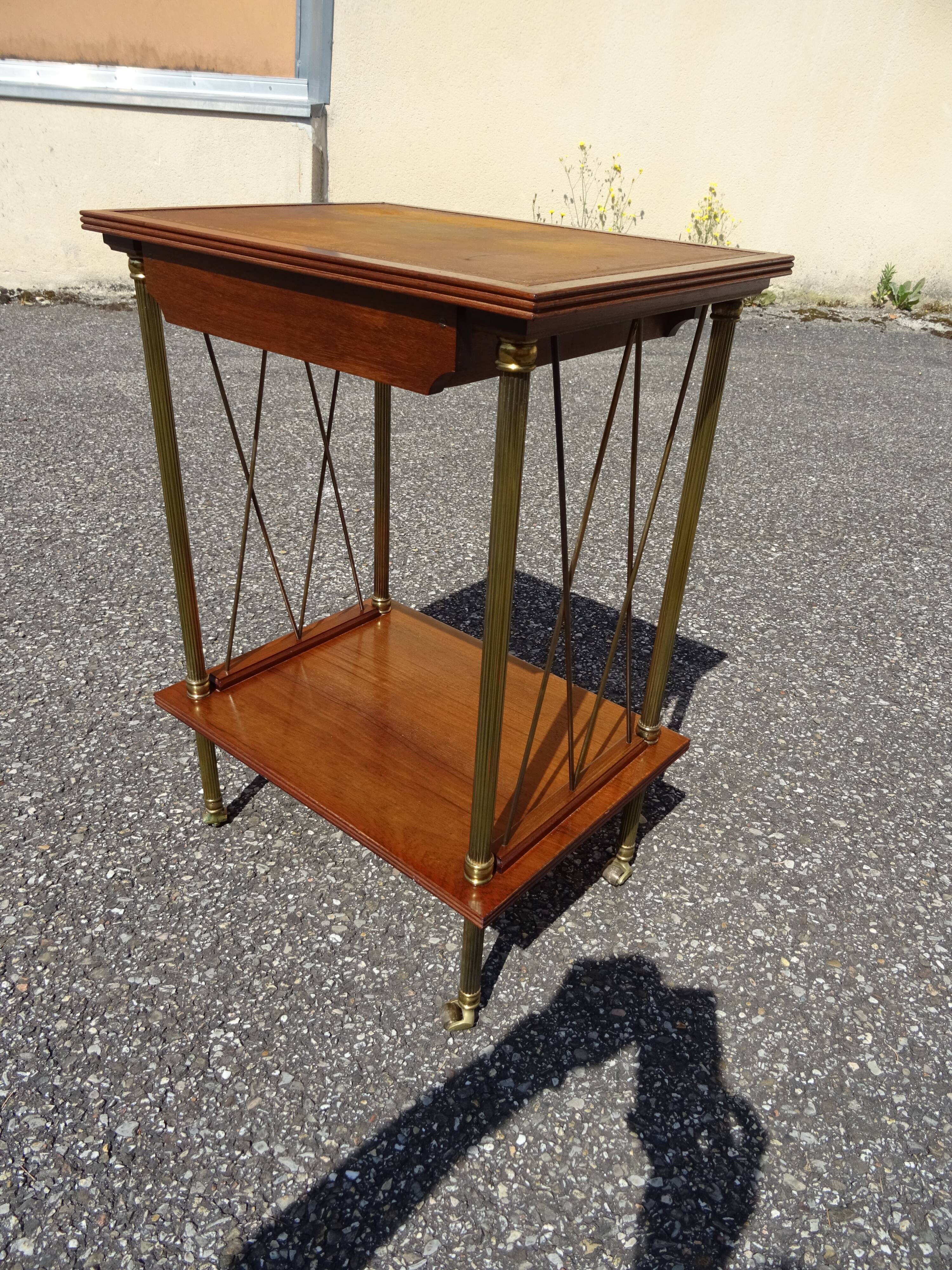 Neo-classical side table in wood and brass from the 1970s.