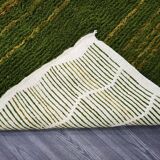 Traditional handmade pure wool rug, size 150 x 250 cm