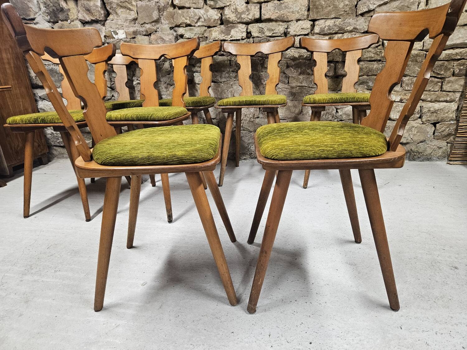 Lot  8 chaises bistrot 1970"