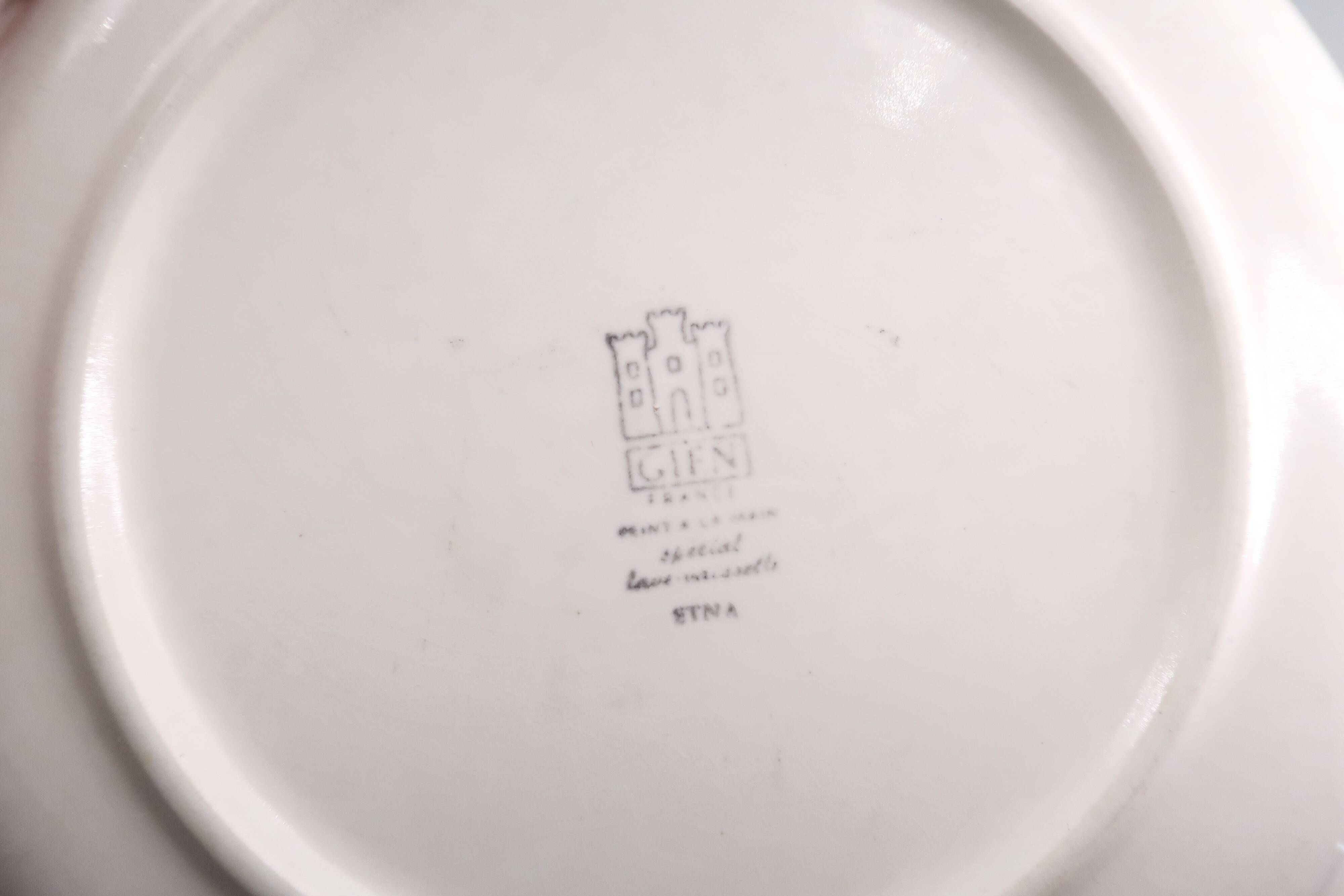 Six Gien earthenware plates, Etna model, 1970s