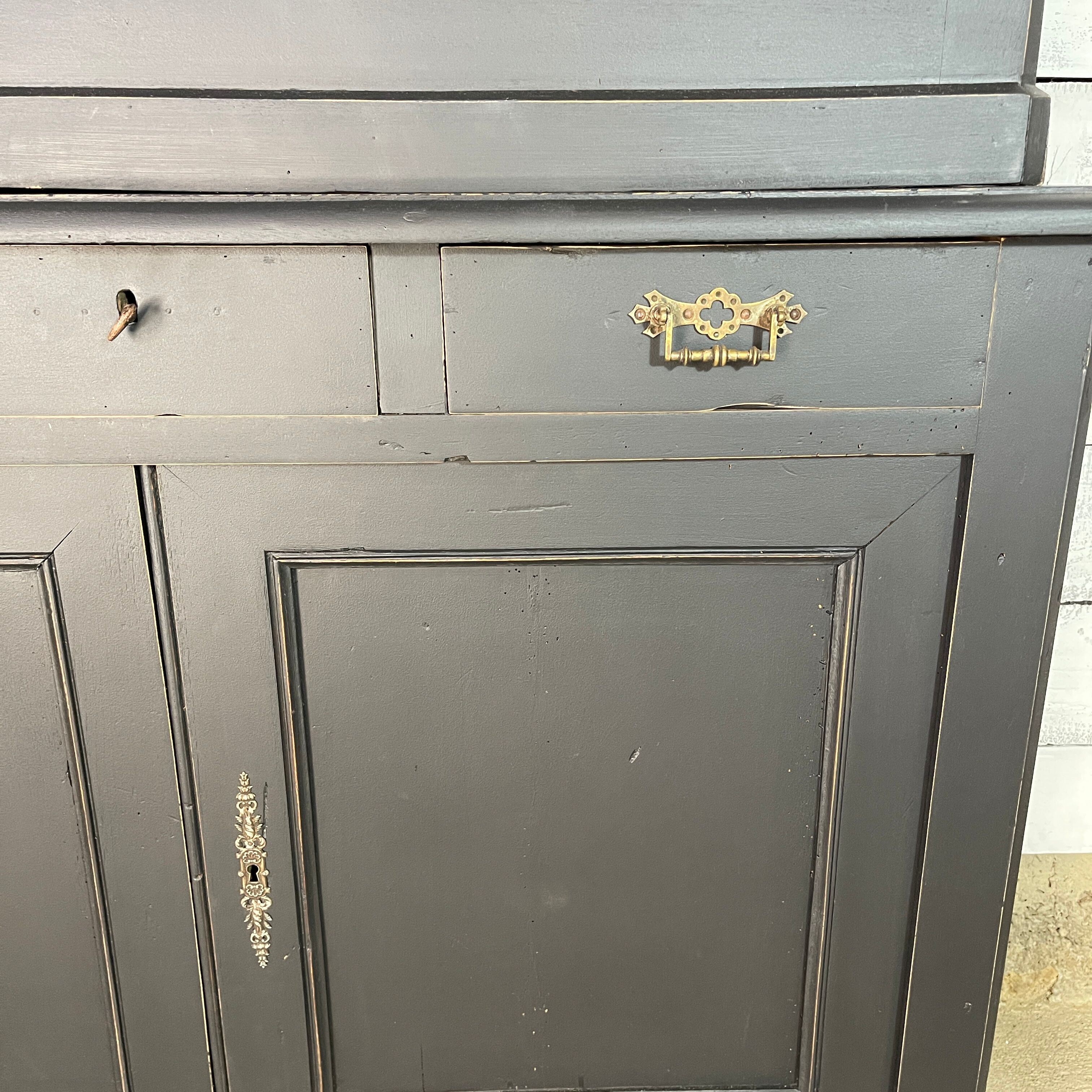 Vaisselier early XX th black patina