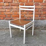 Chaise de salle à manger vintage stol kamnik : bois de hêtre blanc, assise en cuir marron