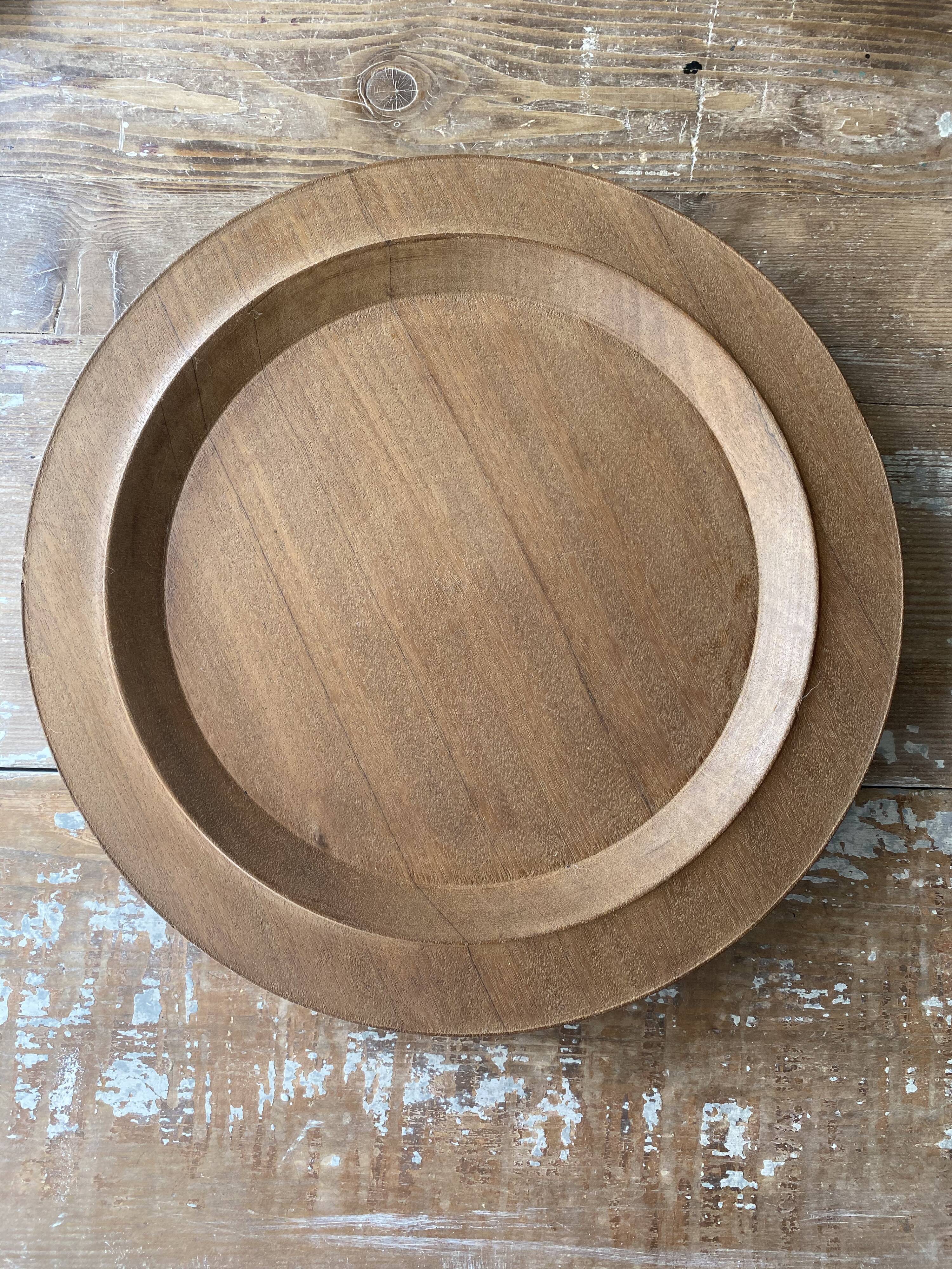 Wooden plate