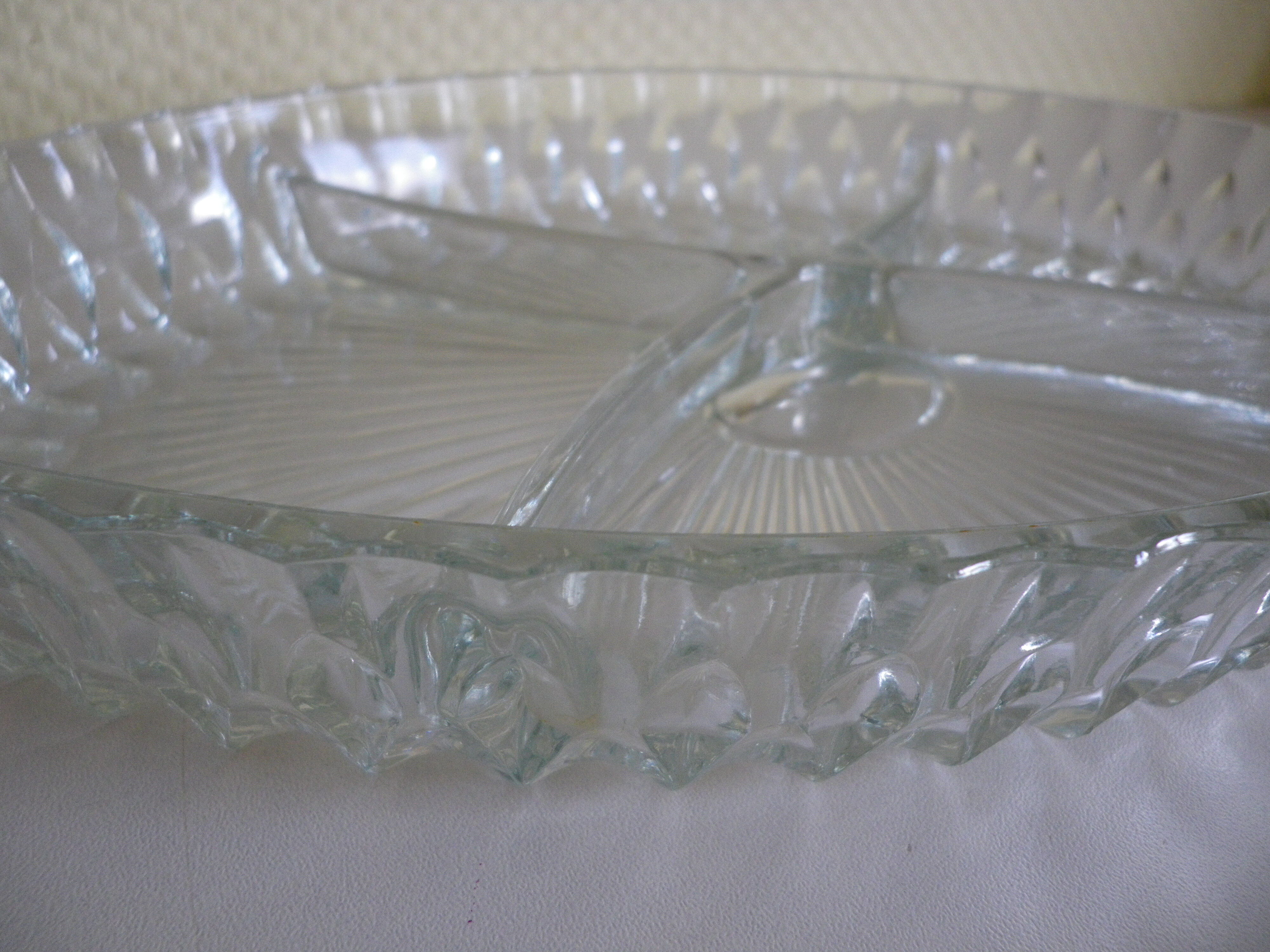 Vintage serving dish with aperitif, appetizers with its 2 serving accessories, original box