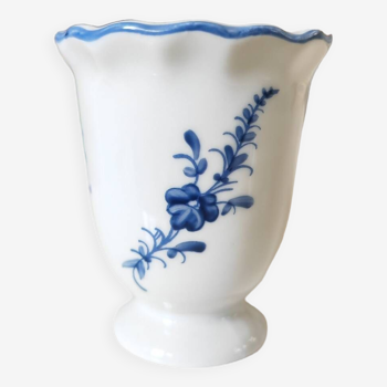 Chantilly porcelain vase