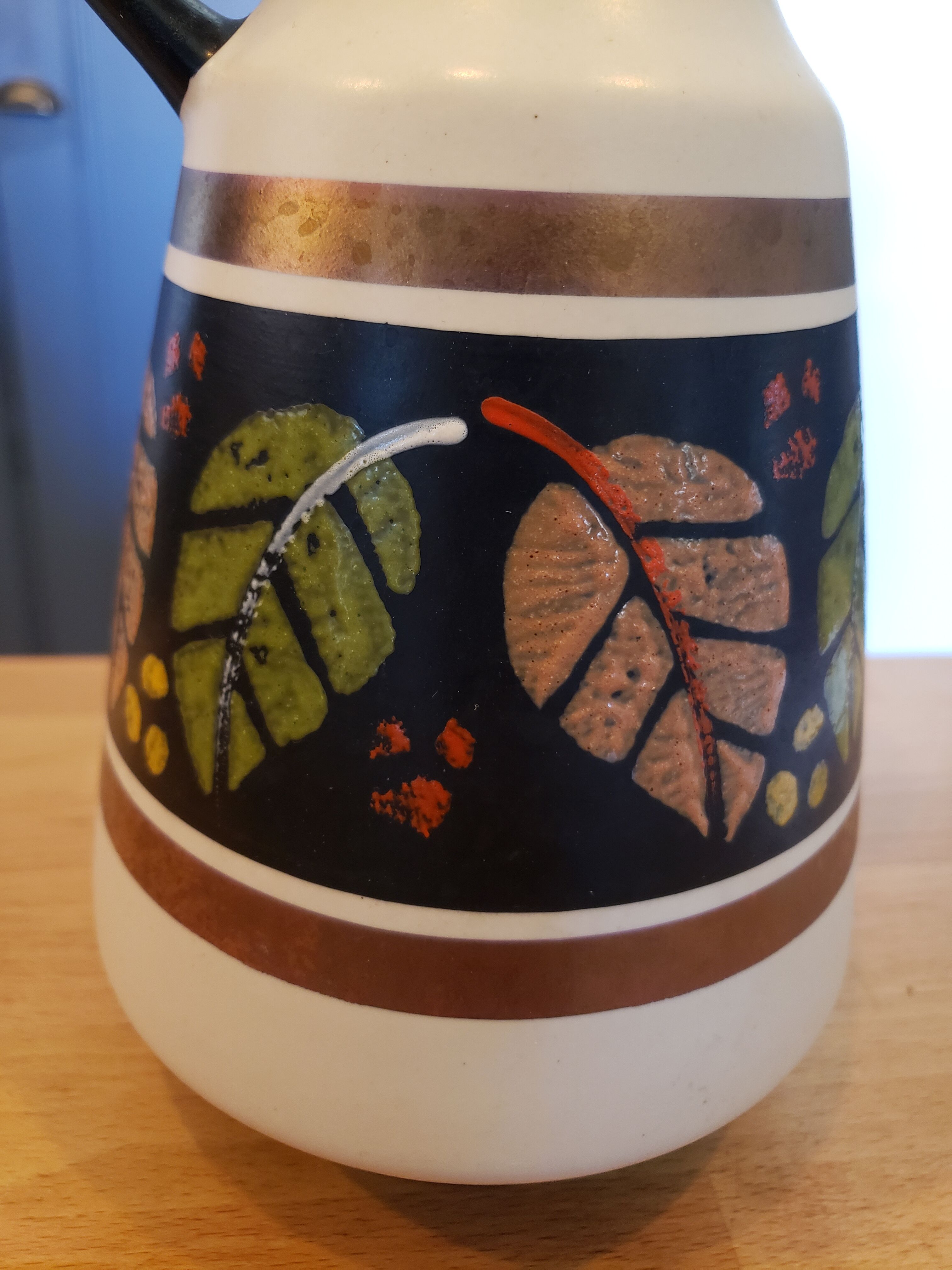 Vintage Dumler and Breiden vase with leaf pattern