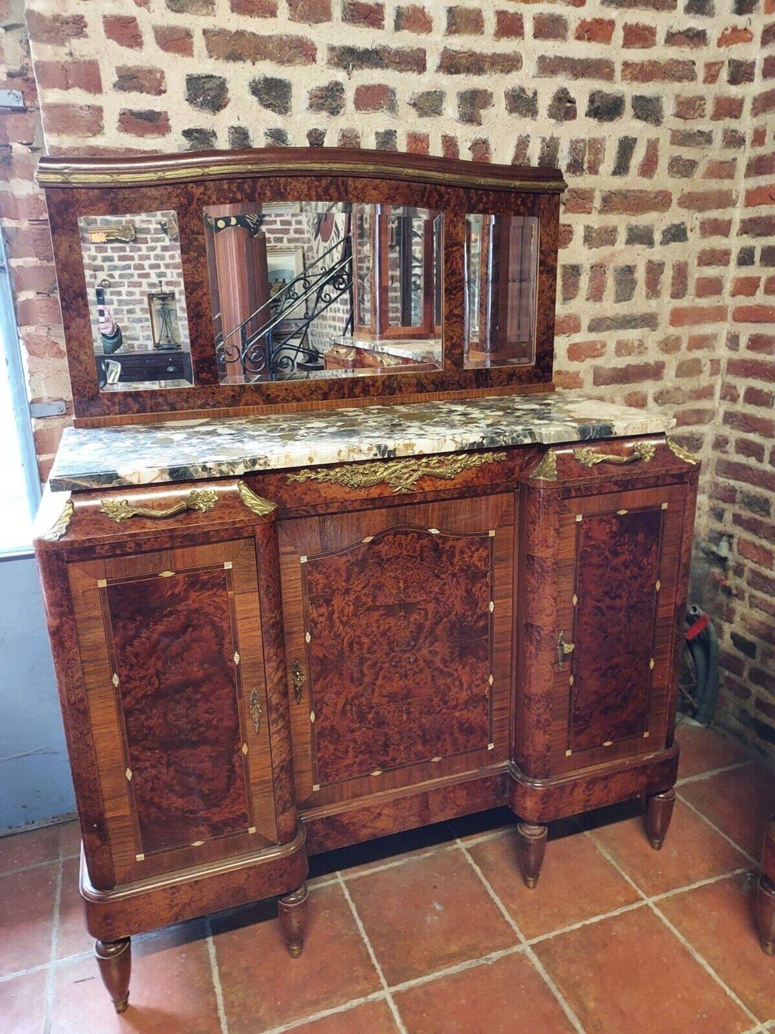Buffet desserte en acajou de style louis xv dessus marbre