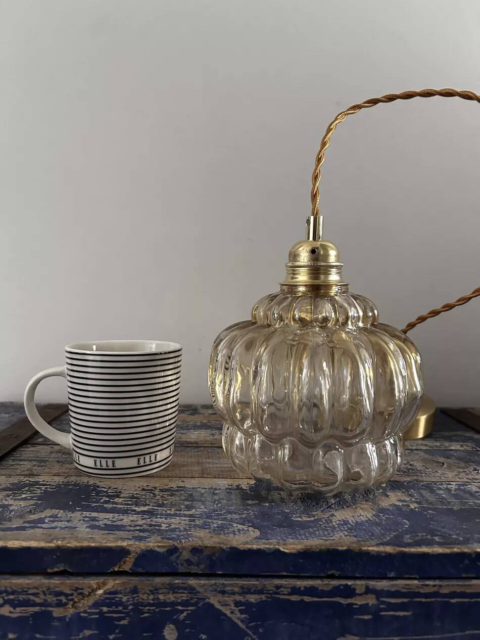 Amber glass pendant light